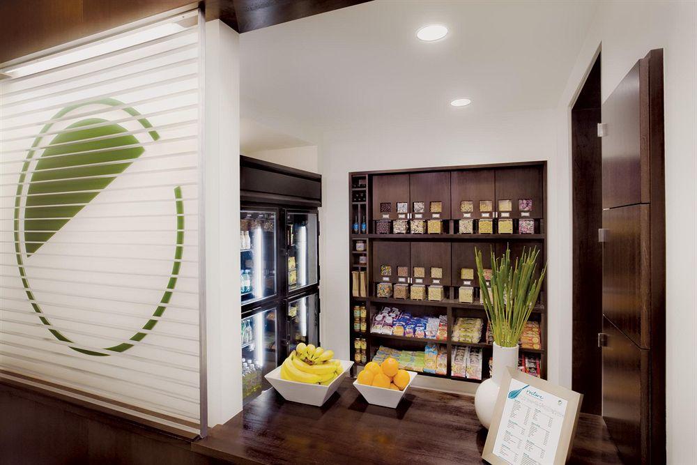 Element Omaha Midtown Crossing Ξενοδοχείο Εστιατόριο φωτογραφία